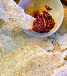 Bánh tráng nước dừa đặc sản bình định