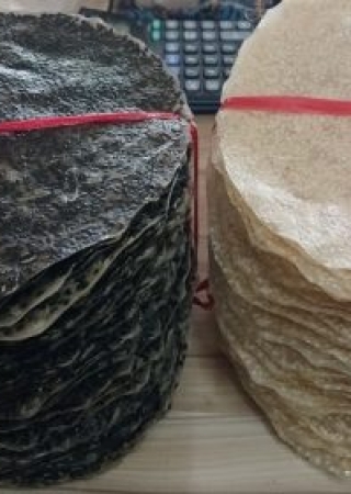 Bánh tráng gạo mè